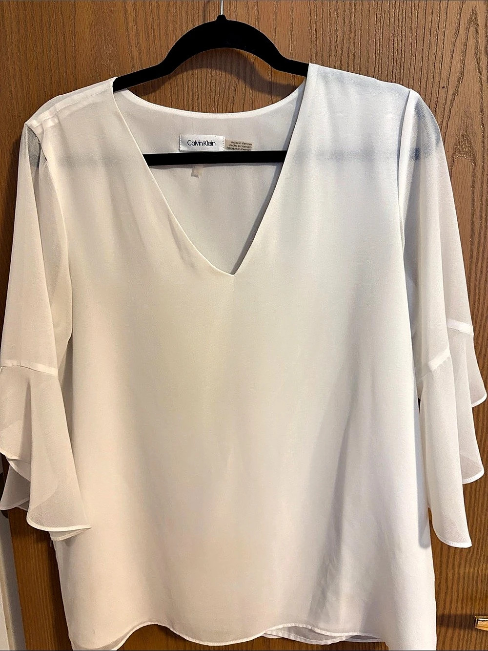 Calvin Klein Ruffle Sleeve Blouse in White Size Medium